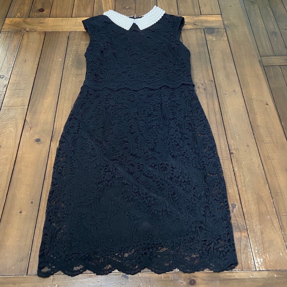 betsey johnson black dress with pearl collar | Dresses | Betsey Johnson Lace Sheath Size 8 Sleeveless Cocktail Backless Long Formal Dress charity event A faux pearl collar Taglia:4